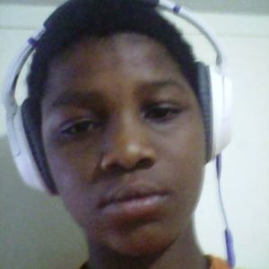 Meet your Posher, Devontae